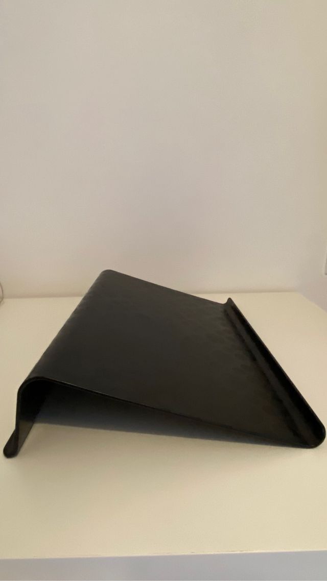 Mesa para portátil IKEA