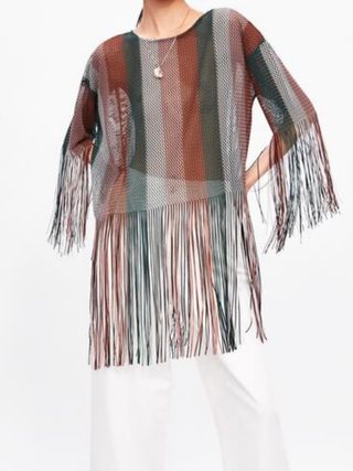 Camiseta multicolor flecos zara de segunda mano por 40 EUR en Lugar San  Pedro de Visma en WALLAPOP