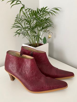 Botines piel vintage ZARA N° 39 IMPECABLES de segunda mano por 12 EUR en  Majadahonda en WALLAPOP