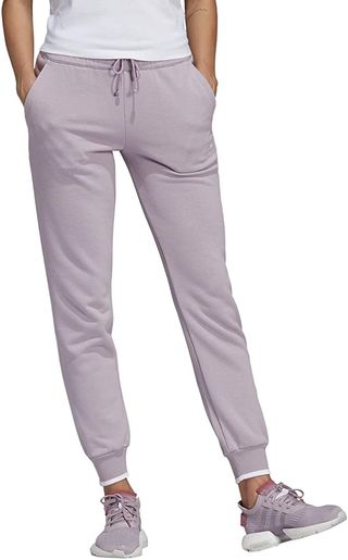Pantalones de mujer Adidas Cuffed de segunda mano por 32 EUR en Madrid en  WALLAPOP