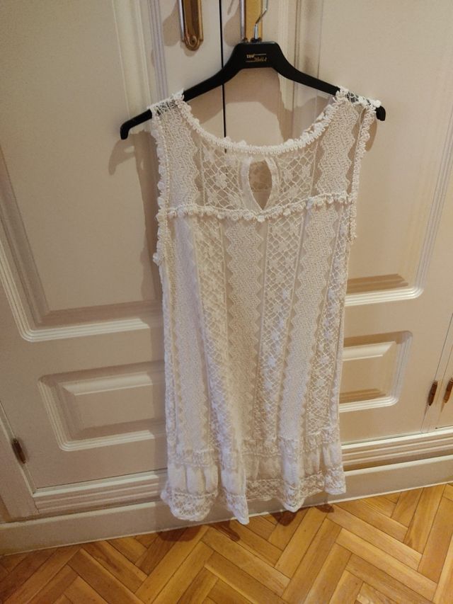 VESTIDO BLANCO CALADO Y CON FORRO MUY FRESQUITO