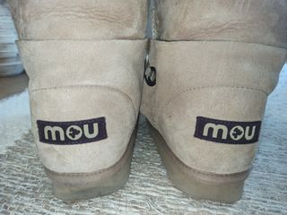 Botas MOU ESKIMO LAZO de segunda mano por 200 EUR en Sarriena en WALLAPOP