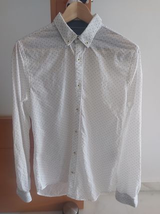 Camisa zara hombre slim fit de segunda mano por 7,99 EUR en Montequinto en  WALLAPOP