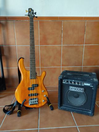 Amplificador de bajo stagg de 40 Watt`s RMS con compresor