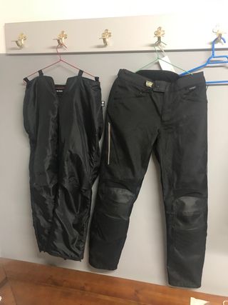 Pantalon revit 40 mujer de segunda mano por 50 EUR en Irun en WALLAPOP