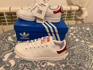 Zapatillas stan smith adidas de segunda mano por 55 EUR en Madrid en  WALLAPOP