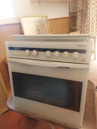 Hornillo y horno balay de segunda mano por 30 EUR en Benaguasil en WALLAPOP