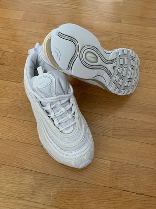 Nike Air Max 97 (pie 38.5) de segunda mano por 70 EUR en San Sebastián de  Los Reyes en WALLAPOP