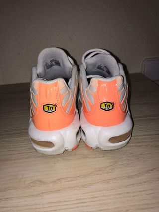 Zapatillas TN de segunda mano por 100 EUR en San Lorenzo de El Escorial en  WALLAPOP