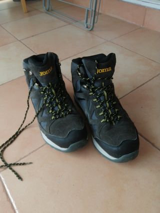 Botas Montaña Joma hombre. Numero 42 de segunda mano por 20 EUR en Madrid  en WALLAPOP