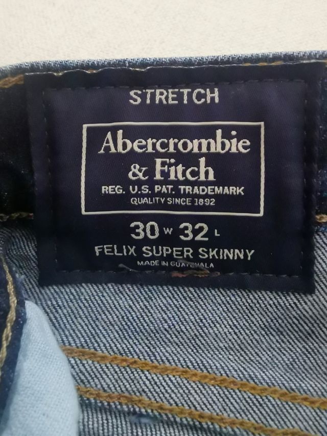 Vaqueros Abercrombie & Fitch chico
