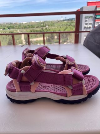 Geox sandalias deportivas niña Talla 31 de segunda mano por 15 EUR en  Fuenlabrada en WALLAPOP