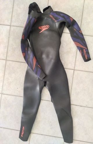Neopreno Speedo Proton Mujer Nuevo de segunda mano por 175 EUR en  Castelldefels en WALLAPOP