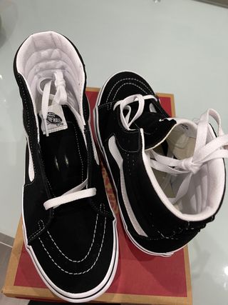 VANS SK8-HI PLATAFORMA (CHICA) de segunda mano por 75 EUR en Málaga en  WALLAPOP