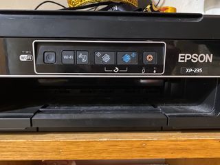 Vendo impresora epson XP-235 de segunda mano por 15 EUR en Las Palmas de  Gran Canaria en WALLAPOP