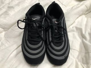 Nike Air Max 97 talla 43 de segunda mano por 30 EUR en El Puerto de Santa  María en WALLAPOP