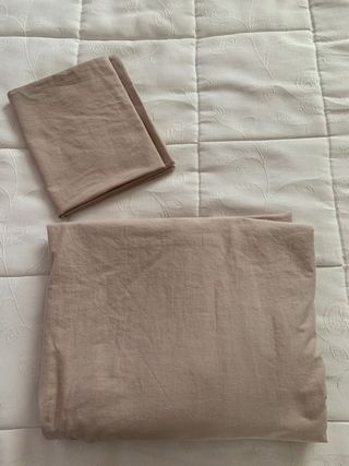 Sabana Bajera y Funda Cojín Primark de segunda mano por 3,5 EUR en Pamplona  en WALLAPOP