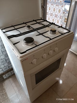 Cocina con horno de gas de segunda mano en Leganés en WALLAPOP