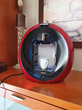 Cafetera circolo dolce gusto de segunda mano por 45 EUR en Alzira en  WALLAPOP