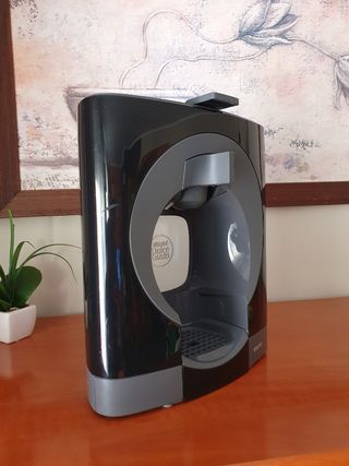 Cafetera dolce gusto de segunda mano por 30 EUR en Alzira en WALLAPOP