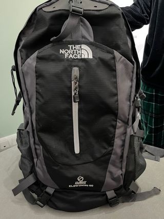 Mochila montaña North Face de segunda mano por 55 EUR en Palma de Mallorca  en WALLAPOP