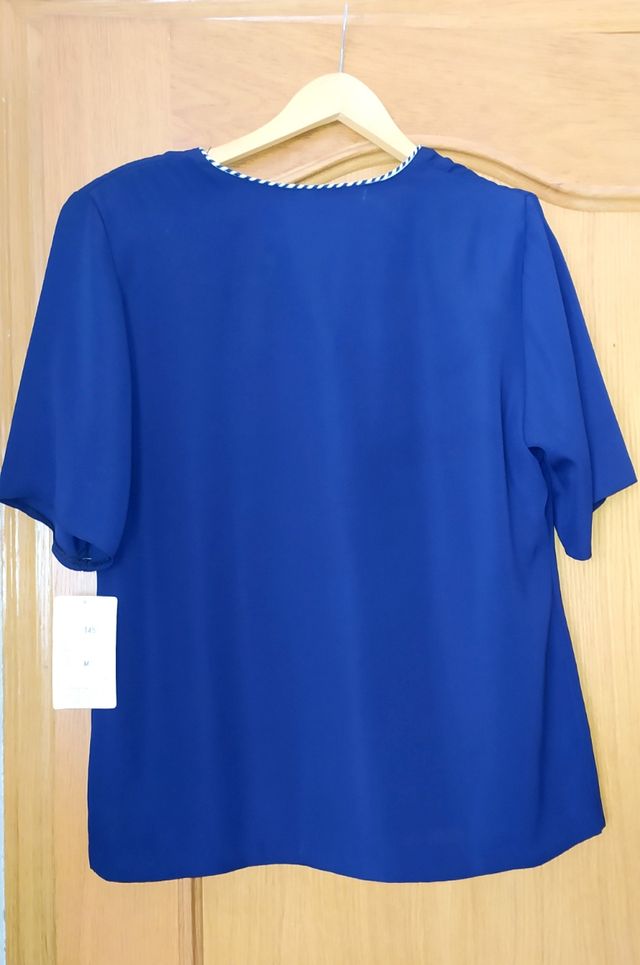 Traje de gala Talla M-L Escucho Ofertas