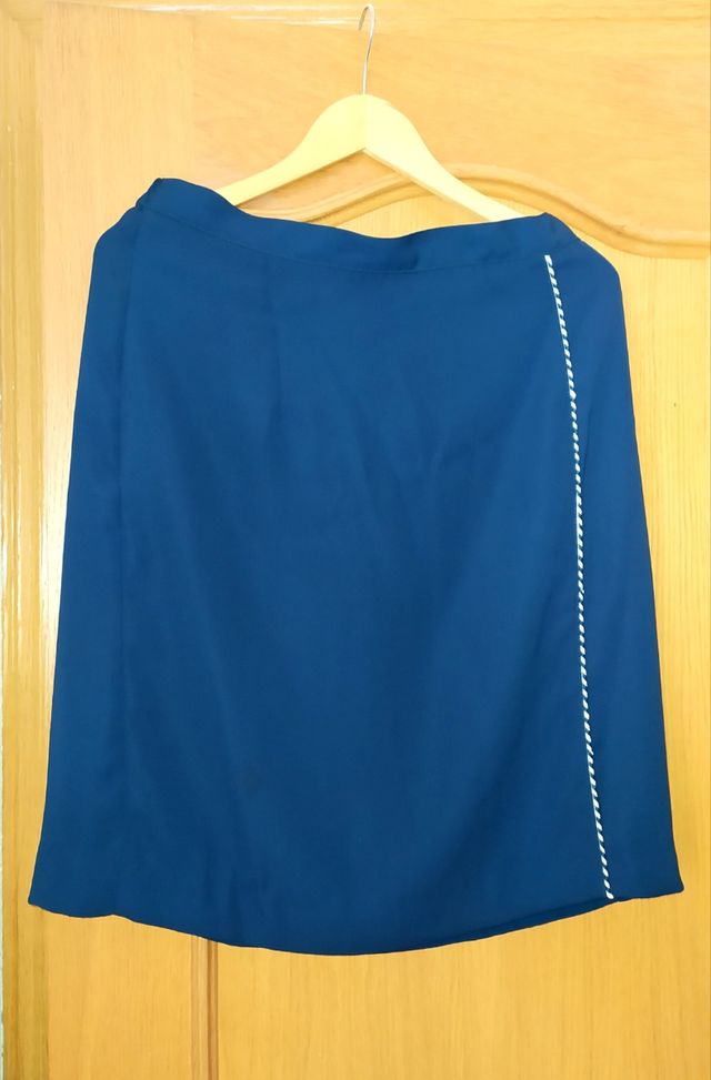 Traje de gala Talla M-L Escucho Ofertas