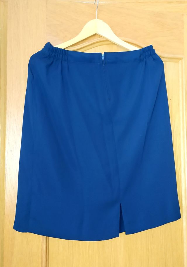 Traje de gala Talla M-L Escucho Ofertas