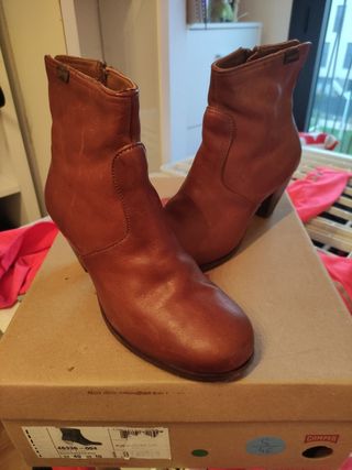 Botas camper mujer de segunda mano por 25 EUR en Getafe en WALLAPOP