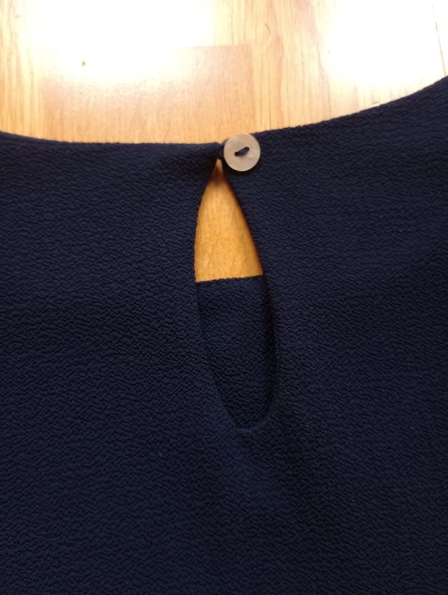 Blusa vaporosa a estrenar muy favorecedora