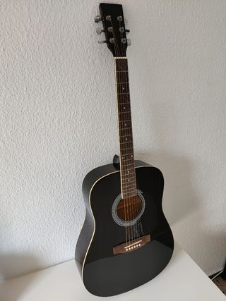 Guitarra acústica Navarra NV31 color negro de segunda mano por 75 EUR en  Rubí en WALLAPOP
