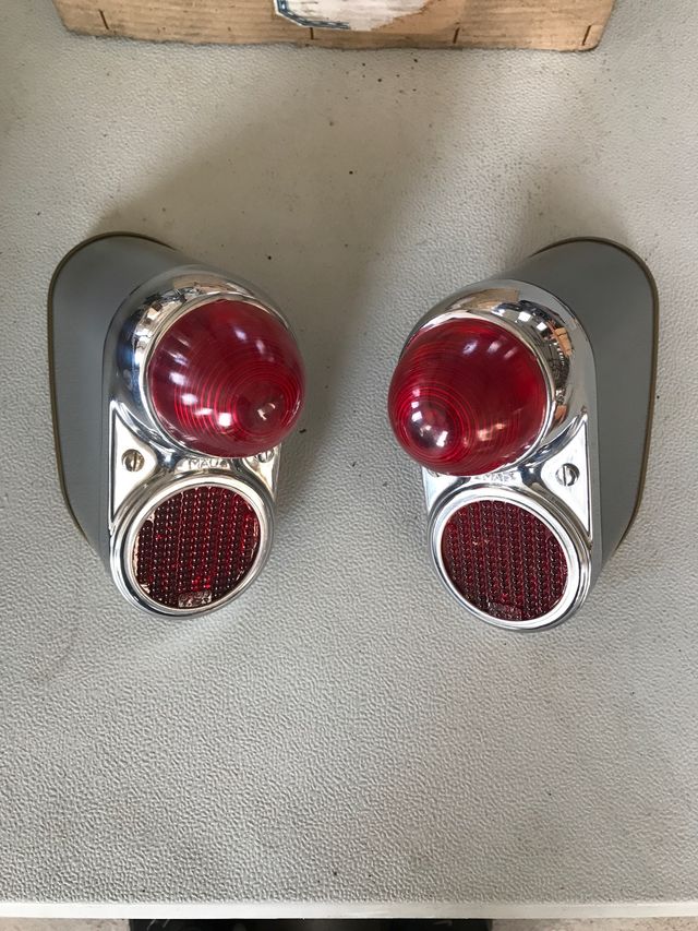 Pilotos traseros coche clasico