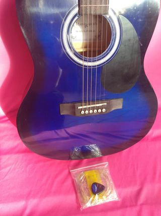 Guitarra acústica de segunda mano en Mairena del Aljarafe en WALLAPOP