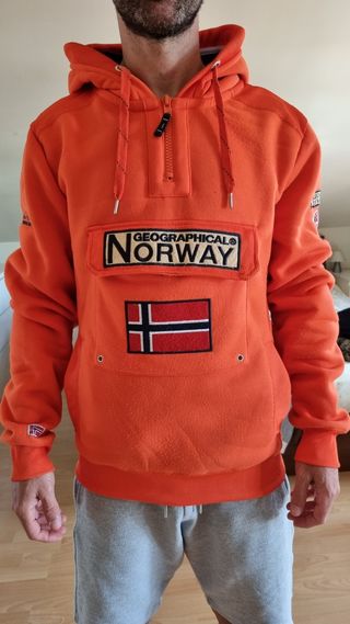 Sudadera Geographical Norway de segunda mano por 22 EUR en Castelldefels en  WALLAPOP