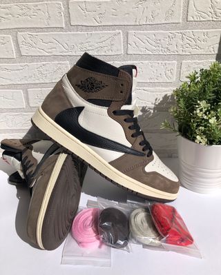 Bambas Nike Air Jordan 1 Travis Scott de segunda mano en Igualada en  WALLAPOP