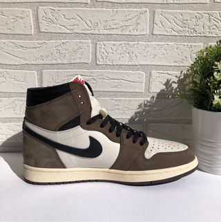 Bambas Nike Air Jordan 1 Travis Scott de segunda mano en Igualada en  WALLAPOP