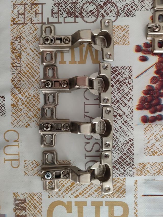 22 bisagras de armario