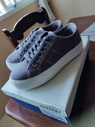 Zapatillas Marypaz Plataforma de segunda mano por 13 EUR en Alcalá de  Guadaíra en WALLAPOP