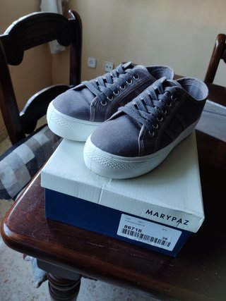 Zapatillas Marypaz Plataforma de segunda mano por 13 EUR en Alcalá de  Guadaíra en WALLAPOP