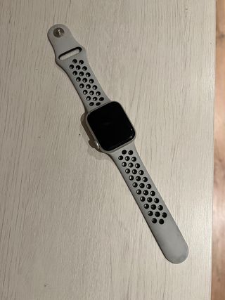 Apple Watch SE NIKE 40 de segunda mano por 200 EUR en Reus en WALLAPOP