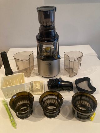 Chef Plus Essential. Extractor zumos a \