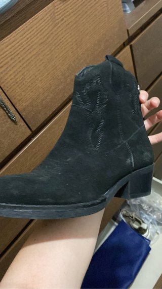 Botines negros Carmela de segunda mano por 20 EUR en Balaguer en WALLAPOP