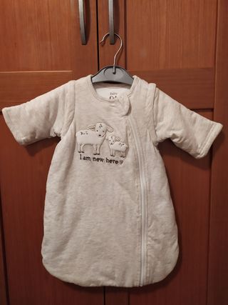 Buzo \\/ Saco bebé CyA de segunda mano por 10 EUR en Logroño en WALLAPOP