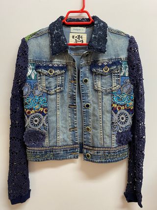Chaqueta desigual de segunda mano por 24 EUR en Pinto en WALLAPOP