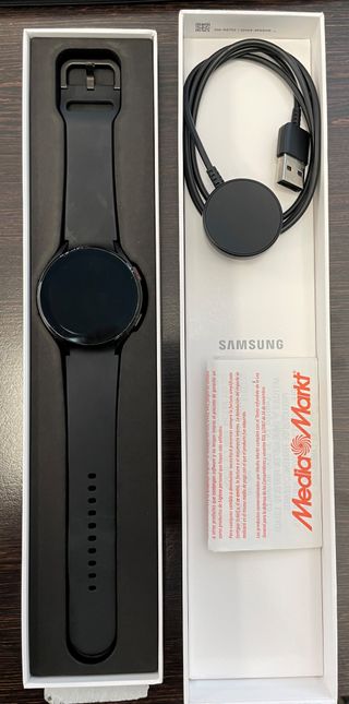 Samsung Galaxy Watch 4 (LTE\\/Celular\\/Teléfono) 44mm de segunda mano por  199 EUR en Badajoz en WALLAPOP