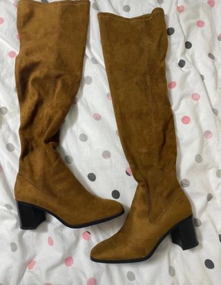 Botas mosqueteras Zara de segunda mano por 30 EUR en Salamanca en WALLAPOP