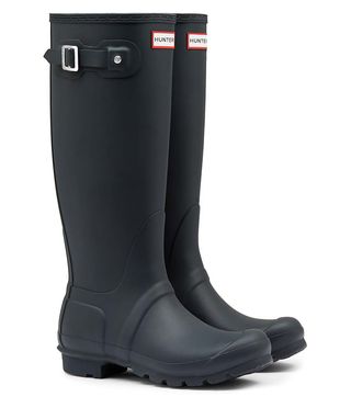 Botas Hunter clásicas azul marino T 38 + calcetín de segunda mano por 60  EUR en Madrid en WALLAPOP