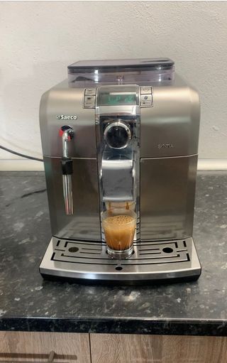 Cafetera Italiana Saeco Syntia de segunda mano por 230 EUR en Vilagrassa en  WALLAPOP
