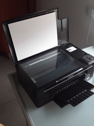 Impresora Epson Stylus SX125 de segunda mano por 30 EUR en Breda en WALLAPOP