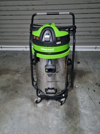 ASPIRADOR INDUSTRIAL AGUA Y POLVO de segunda mano por 300 EUR en La Pobla  de Vallbona en WALLAPOP